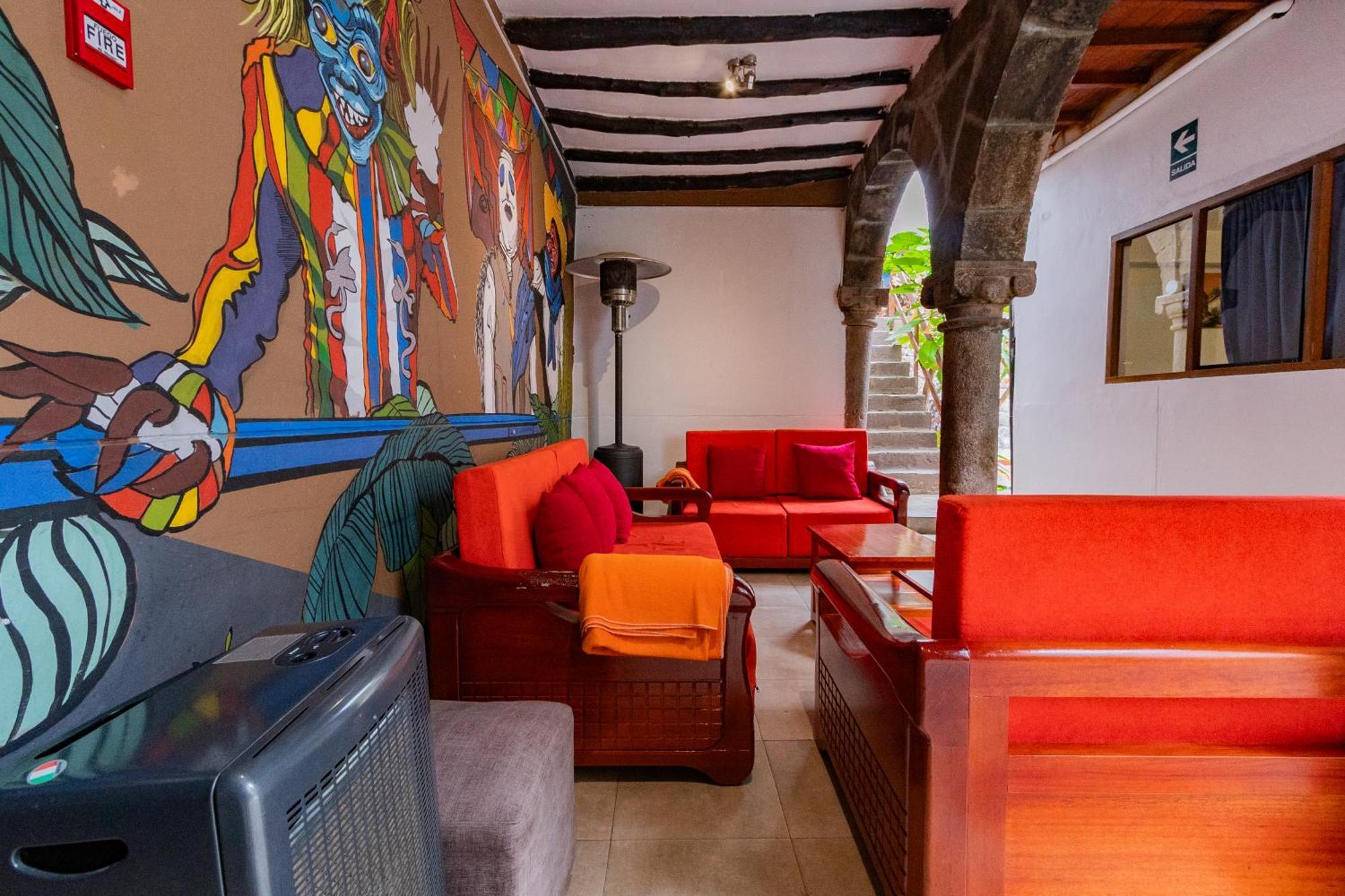 Tucan * Cuzco